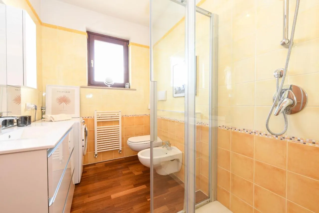 Leone Apartment Moniga del Garda